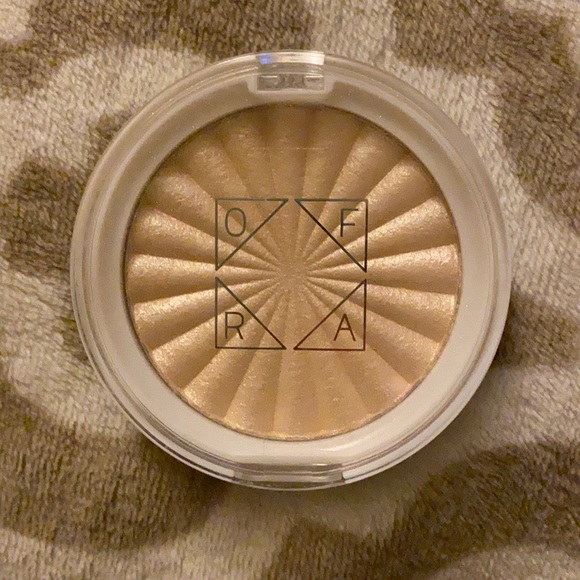 OFRA Cosmetics Highlighter - Picture 1 of 3